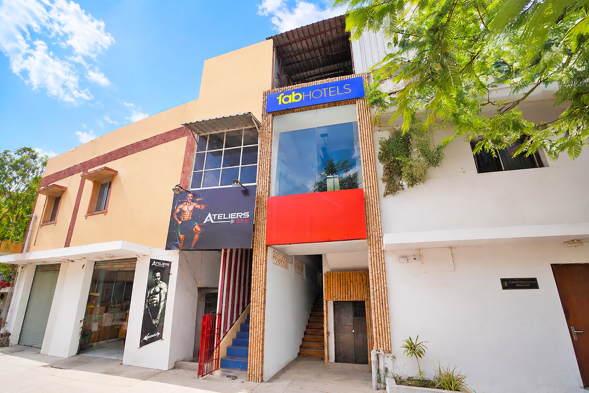 FabHotel Moon Stay - Nr Phoenix Mall , Velachery - Tap to explore photos