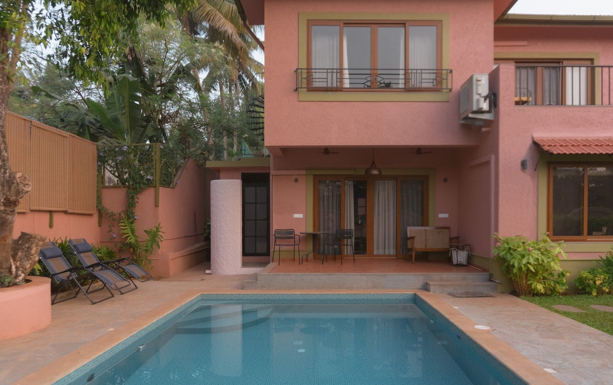 Flor De Lis 4 BHK Villa Pool Parking Anjuna - Tap to explore photos