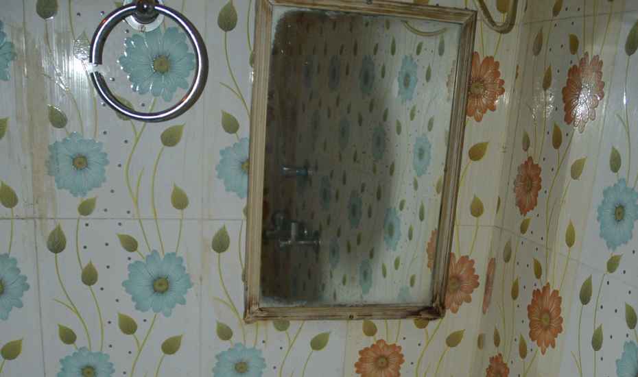 Hotel Vimal Palace - Tap to explore photos