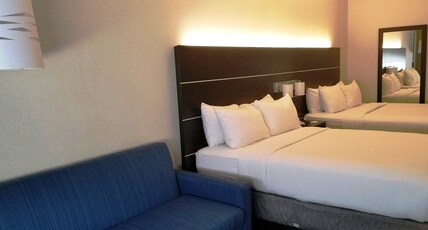 Holiday Inn Express Madera Room Type - 2 Queen Suite Sofa Bed Addl Living Area