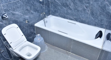 Hotel Real Inn Room Type - Suite Double Room With Bathtub Hotel Real Inn Room Type - Suite Double Room With Bathtub