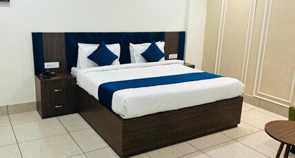 Hotel Fortune Ganga Room Type - Chairman Suite