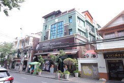 Super OYO 483 Pannee Hotel Khaosan