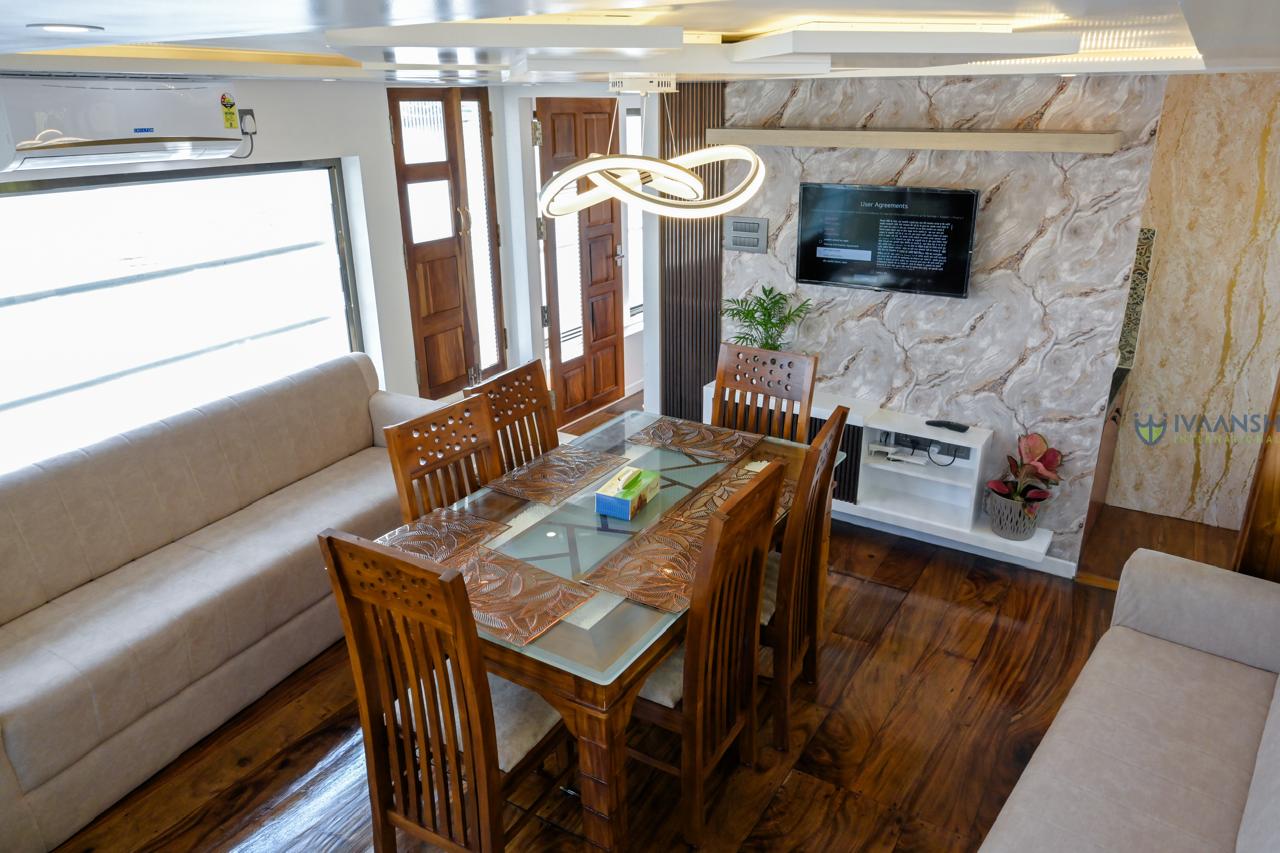 Ivaansh international Luxury Houseboat - Tap to explore photos