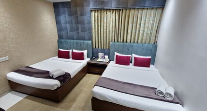 Hotel City Heart Room Type - Premium Royal Family AC Room