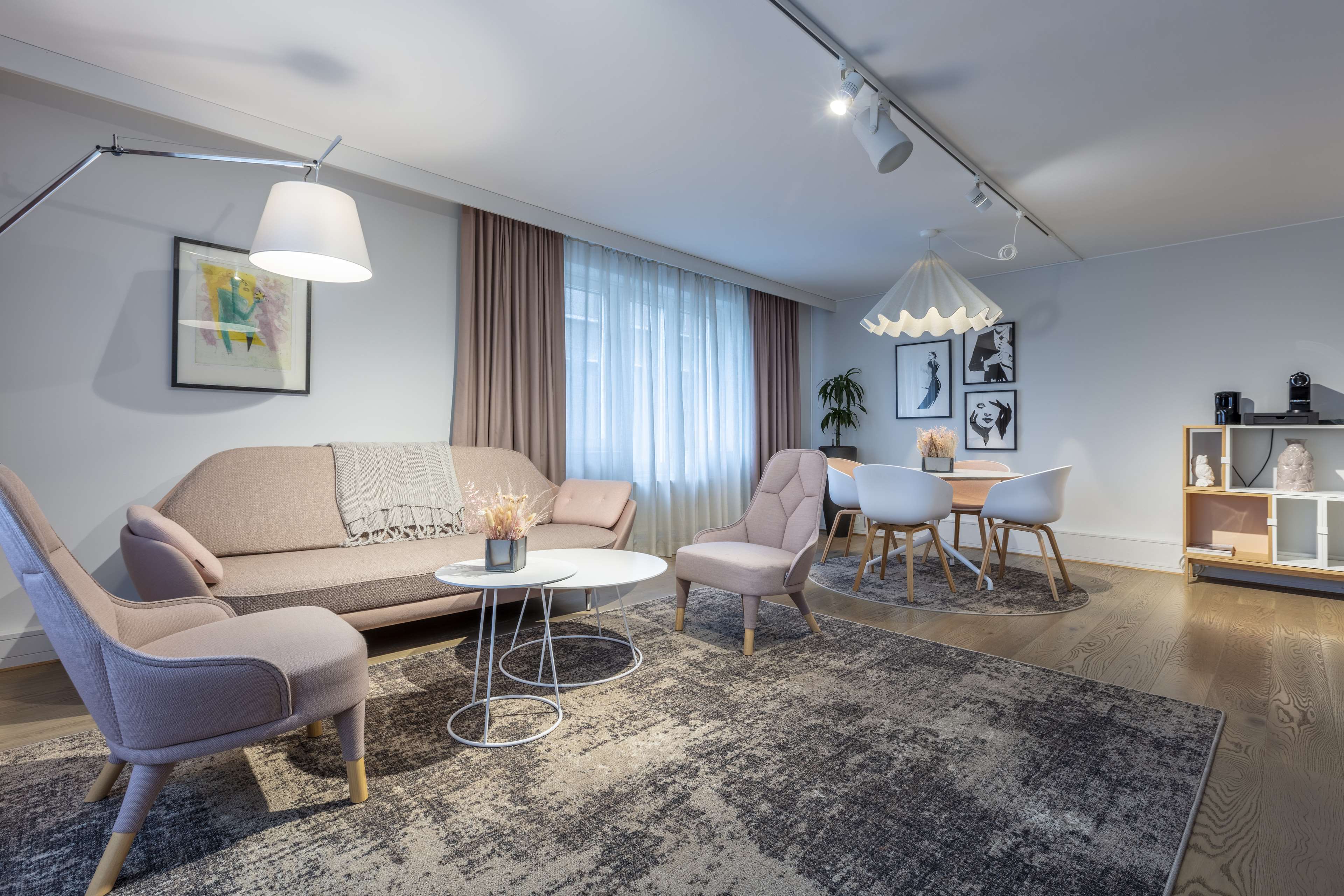 Radisson Blu Scandinavia Hotel, Gteborg - Tap to explore photos