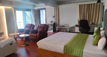 HOTEL MM PRESTIGE Room Type - Luxury Room With Jacuzzi
