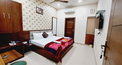 Hotel Babylon Regency Room Type - Deluxe Room (Ground Floor)