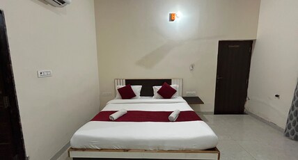 Royal Shyam Palace Aloda Rd Room Type - Deluxe Room with Air Conditioning Royal Shyam Palace Aloda Rd Room Type - Deluxe Room with Air Conditioning