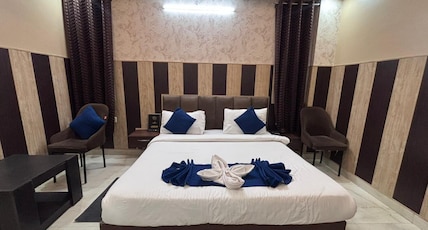 Hotel Kings Paradise & Banquet Room Type - Deluxe Room Hotel Kings Paradise & Banquet Room Type - Deluxe Room