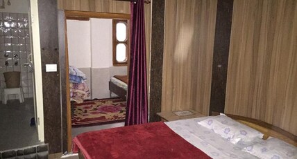 Hotel Ekant Lodge Room Type - Family Room