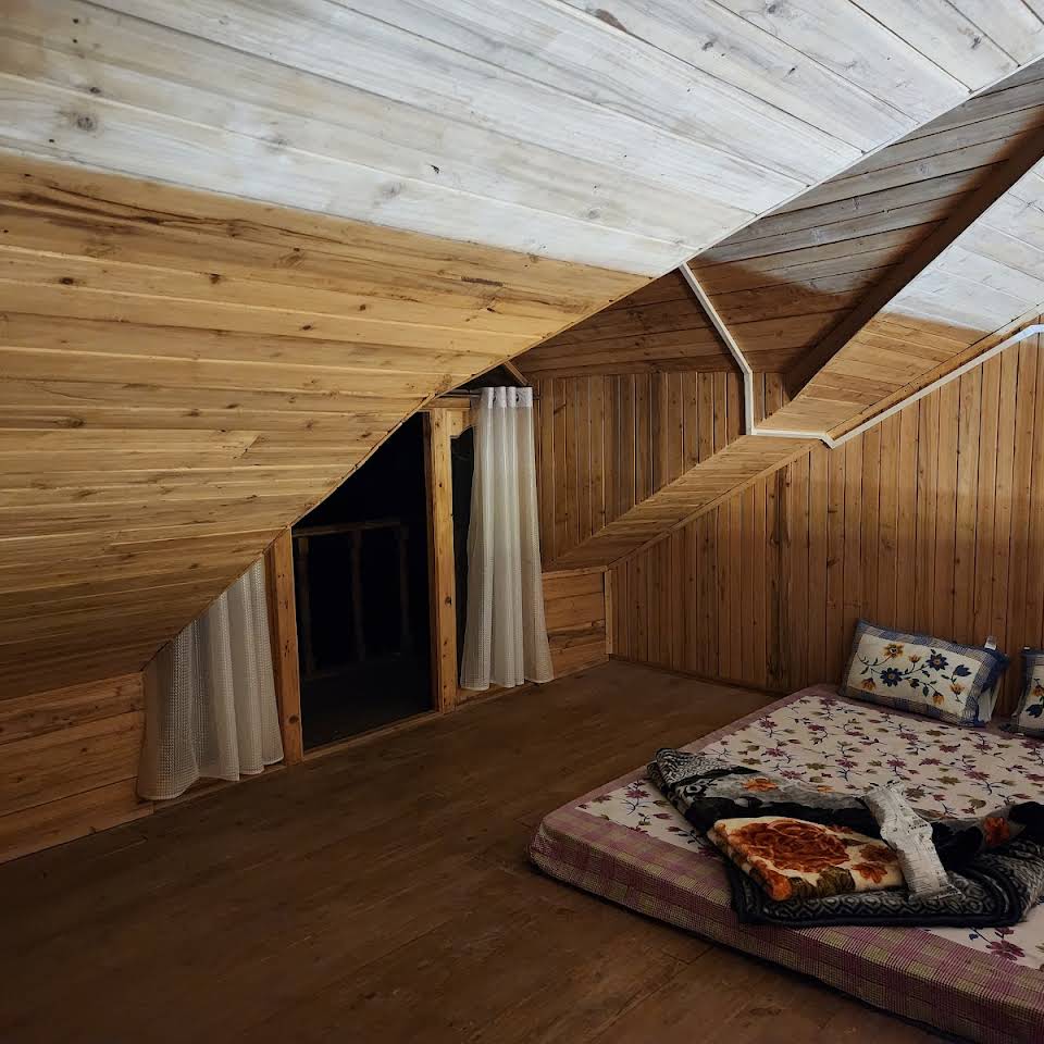 The Denzongpa Homestay - Tap to explore photos