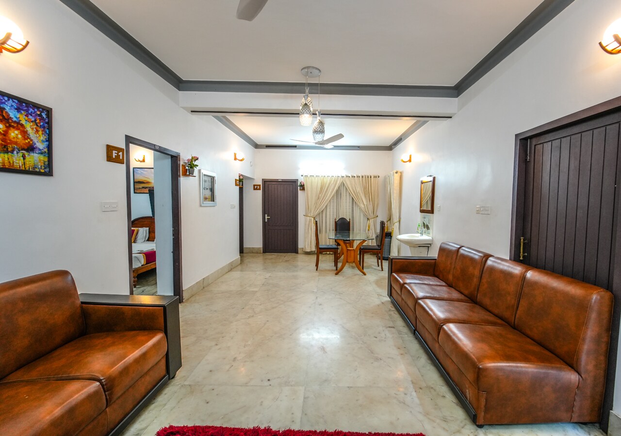 POP TAVERN Deluxe Villa Kovalam by VOYE HOMES - Tap to explore photos