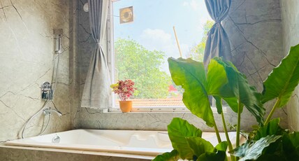Crystal Goa | Rooms & Free Wi-Fi Room Type - Superior King Room With Bathtub
