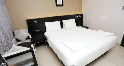 LNB RESIDENCY Room Type - Deluxe Double Room