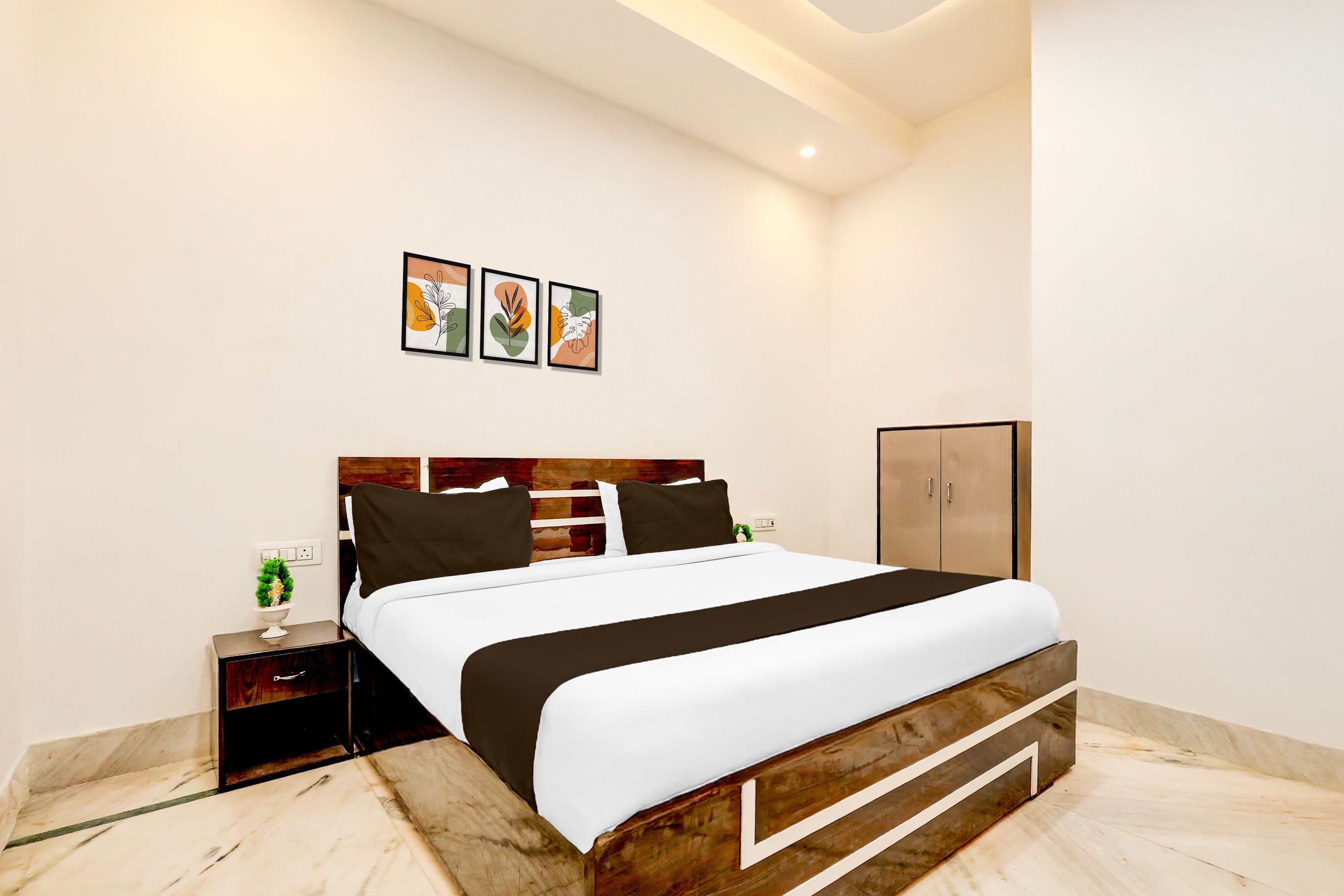 OYO 833848 A One Hotel - Tap to explore photos