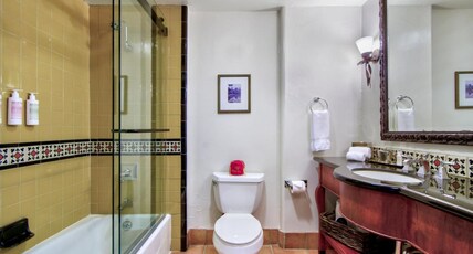 Hotel Los Gatos Room Type - Alma Suite