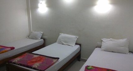 Alfa Tourist Home Room Type - Four Bed Family Room Non Ac