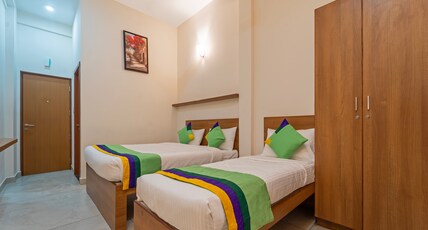 Itsy Hotels Avani Stays, Vyttila, Kochi Room Type - Premium Family Room