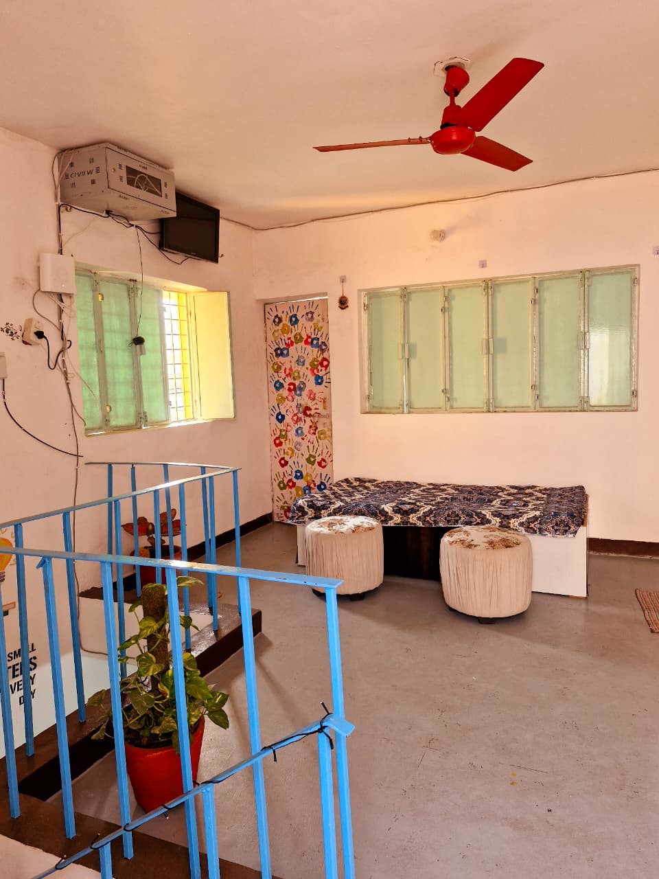 The Nomad Cave Hostel - Tap to explore photos