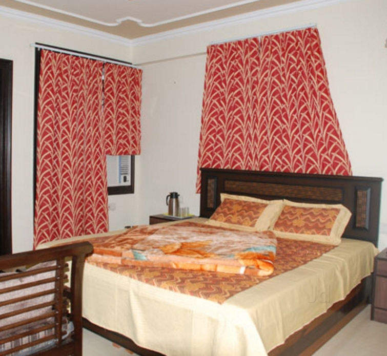 Shanker Guest House - Tap to explore photos