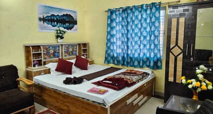HOTEL HIGHWAY INN Room Type - STANDARD AC ROOM