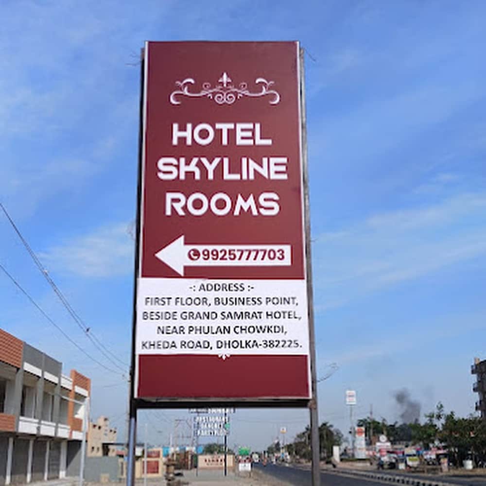 HOTEL SKYLINE - Tap to explore photos