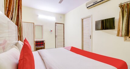 Hotel O Vishwakarma Palace Room Type - Classic