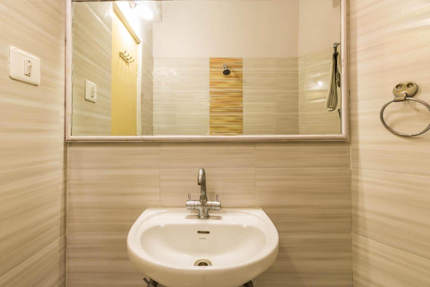 Hotel Gokul Dham - Tap to explore photos