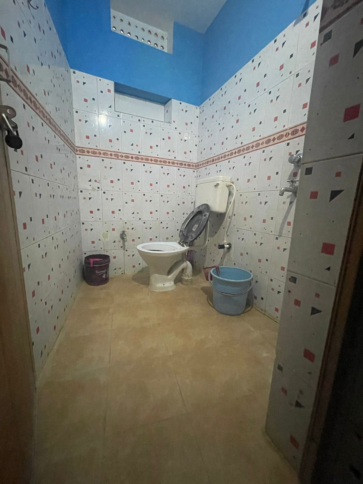Chandrakanta Guest House - Tap to explore photos