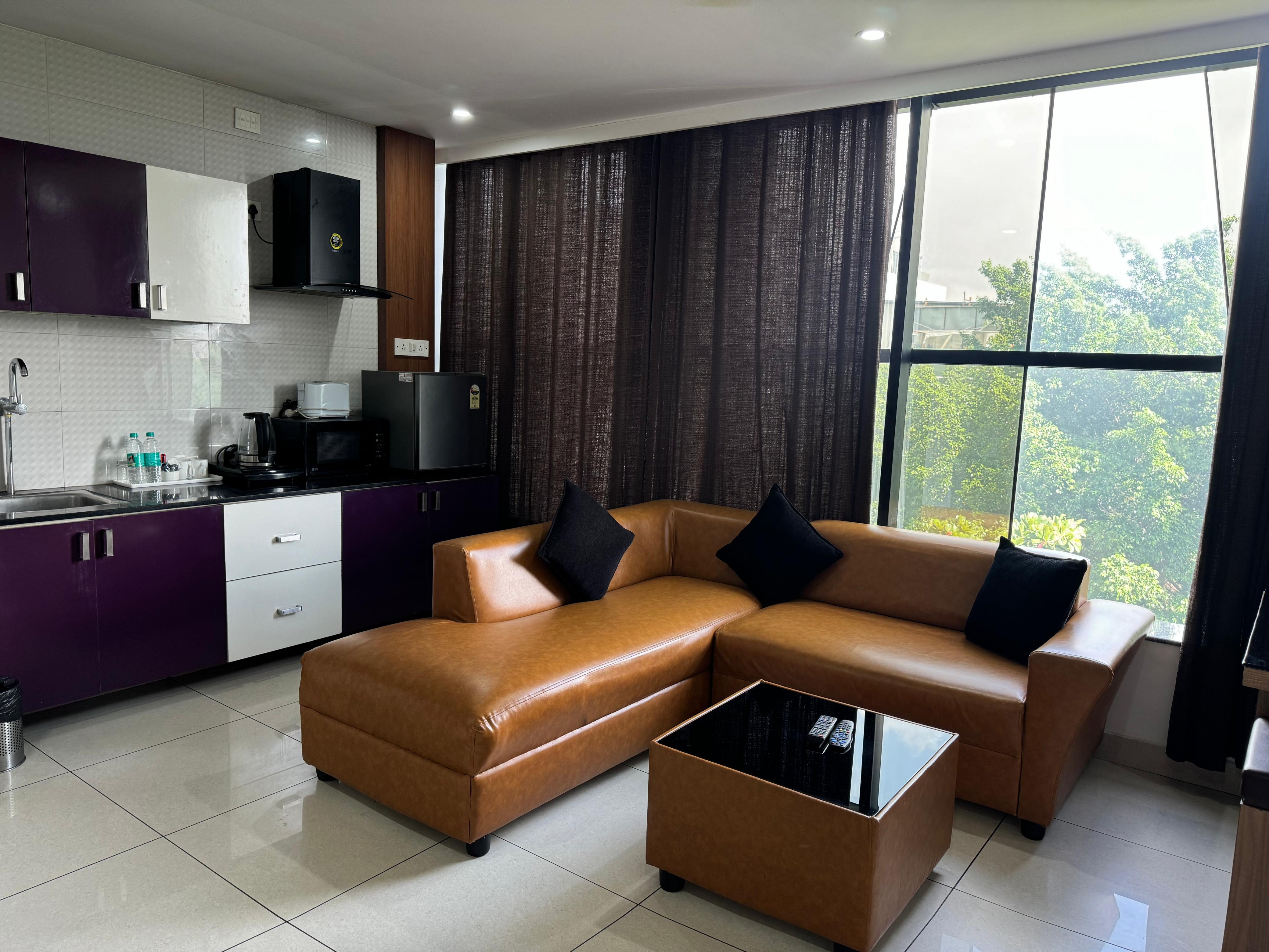 The Porch Inn Hotel/Service Apartments - Tap to explore photos