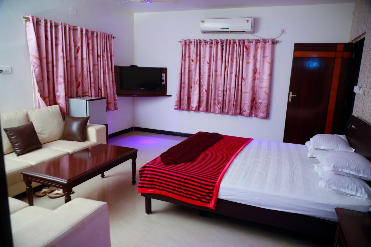 DSR Paradise - Tap to explore photos