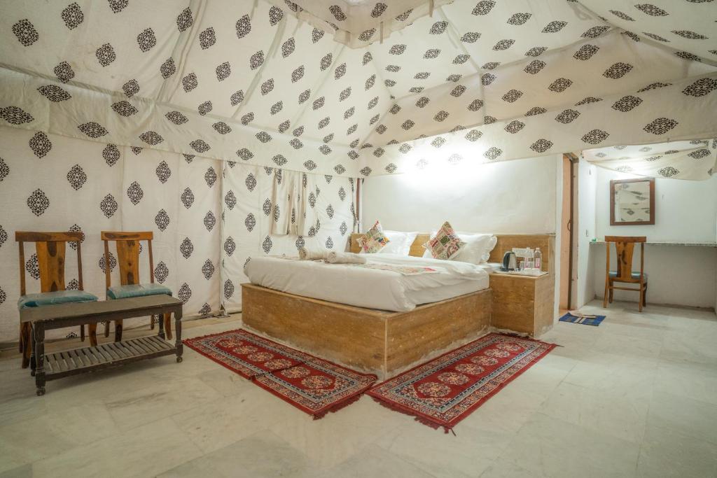 Dynasty Desert Camp And Resort - Tap to explore photos