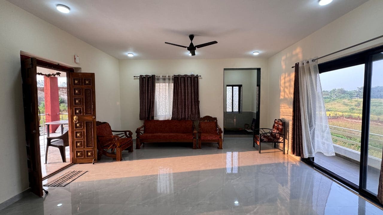 Eagle's Villa - Tap to explore photos