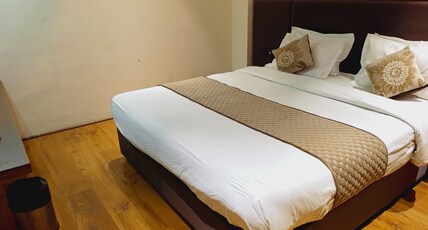 Hotel Riddhi Shree Room Type - Deluxe Room