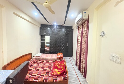 Saraswati kunj