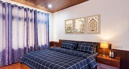 HOTEL DEVIDYAR Room Type - Luxury Room with Mountain View