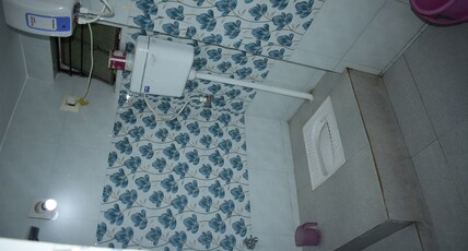 NIRIBILI HOME STAY Room Type - NON AC STANDARD  FAMILY ROOM SEPARATE BATHROOM