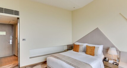 Vivanta New Delhi, Dwarka Room Type - Deluxe Room King Bed City View