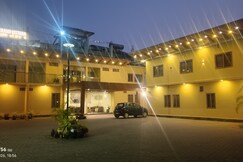 Rooms of Grand Vistara Airport suites