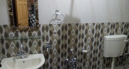 Shafeeq Guest House Room Type - Deluxe Room