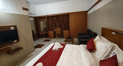 SKYRY HOTEL Gandhipuram Room Type - Deluxe Premium