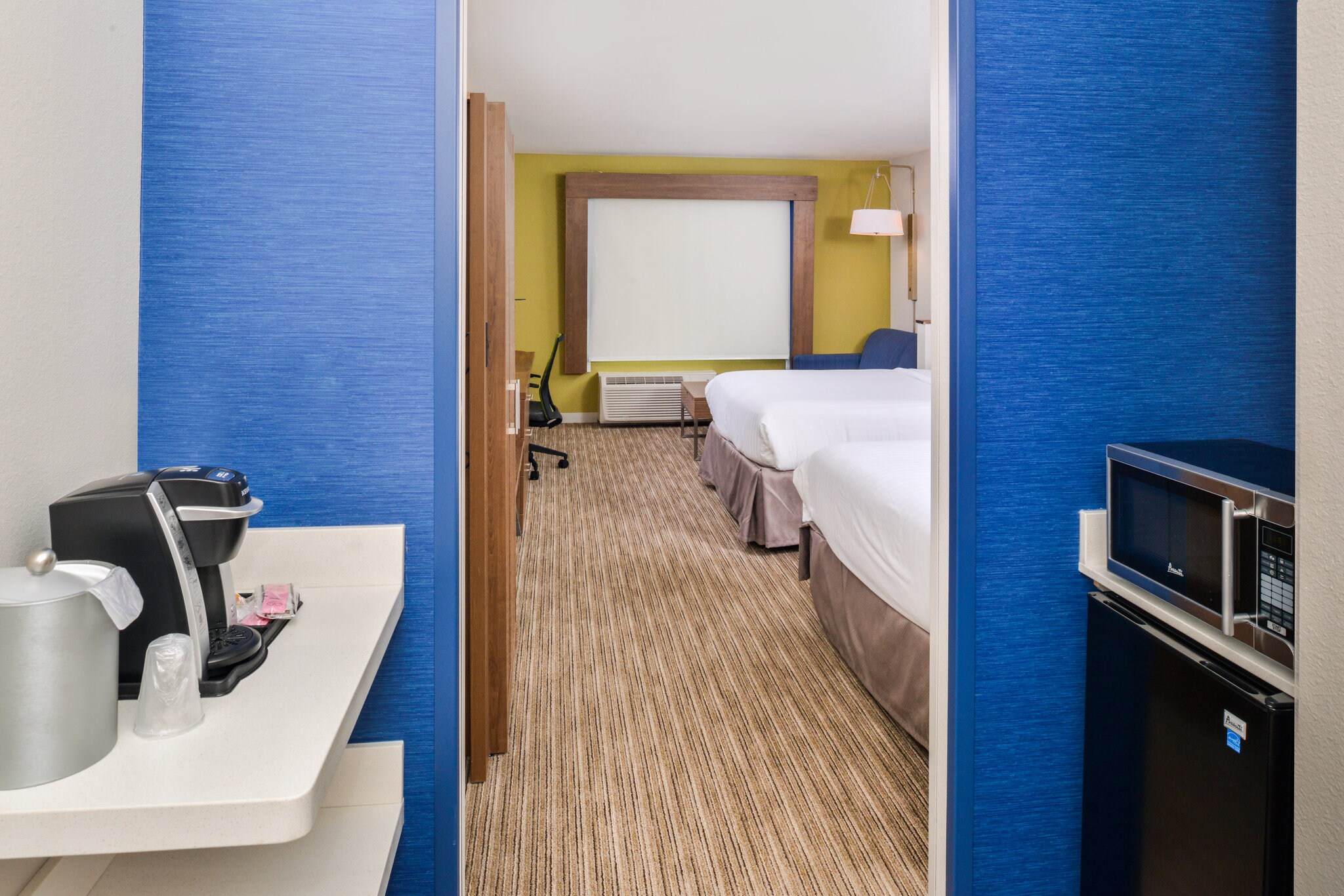 Holiday Inn Express & Suites - Ogallala - Tap to explore photos