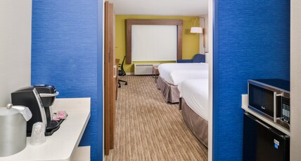 Holiday Inn Express & Suites - Ogallala Room Type - 2 Queen Suite