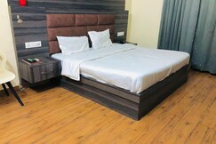 Hotel Royal Touch resort ( Bija )