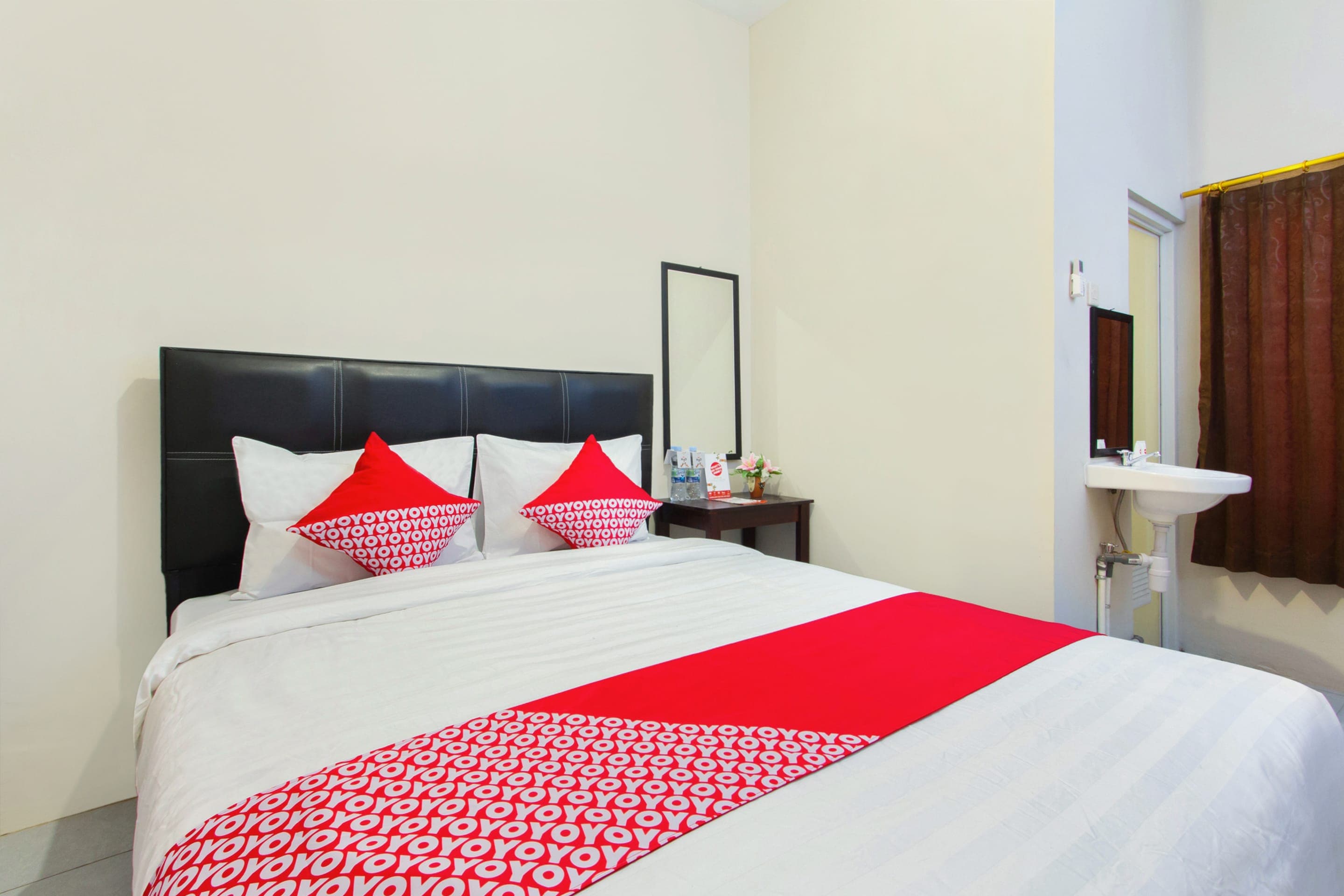 Hotel O Homestay Wak Gobenk - Tap to explore photos