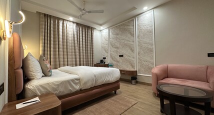 Sanguine Room Type - Luxury Suite with Two Rooms, Living Area, Kitchen and Balcony