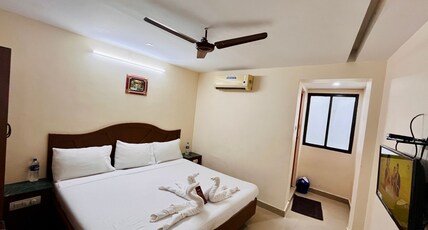 HOTEL ANNAPOORNA RESIDENCY Room Type - DELUXE TRIPLE NON AC