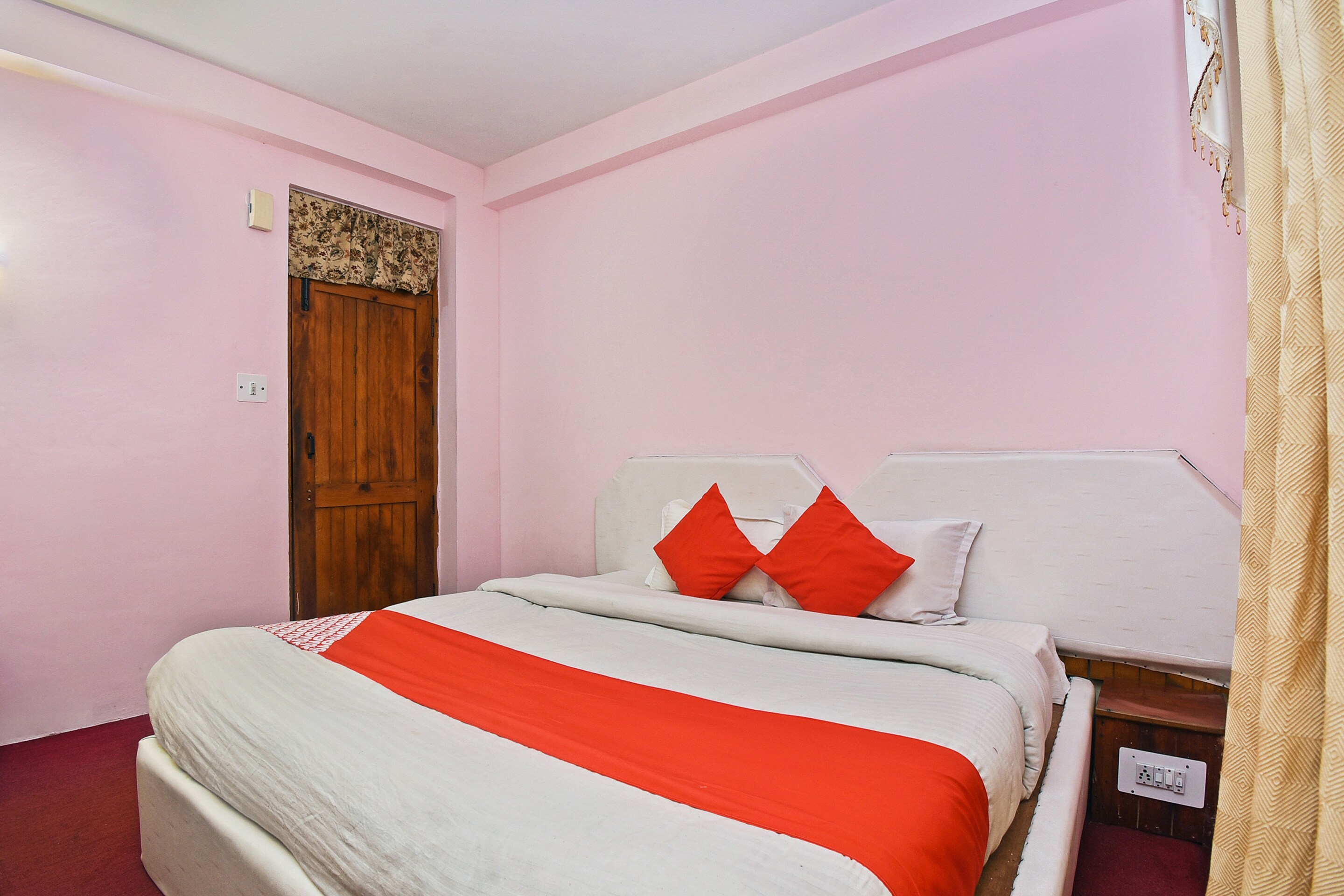 Hotel O Sukhsagar - Tap to explore photos