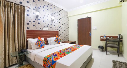 FabHotel Royal Ville Room Type - Deluxe Room